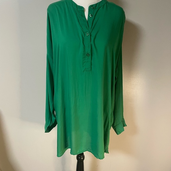 Studio Untold Henley loose fit oversized kelly green long sleeve button up 12/14 - Picture 2 of 10
